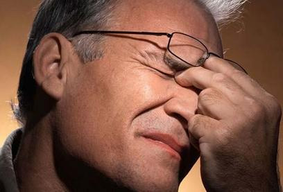 漸進(jìn)多焦老花鏡眼鏡好不好，解決老花近視請佩戴多焦老花鏡